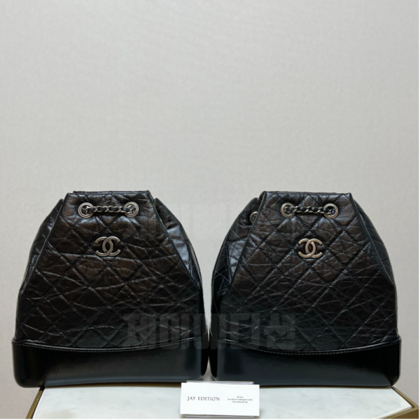 샤넬 가브리엘 백팩 정품 vs 가품 비교