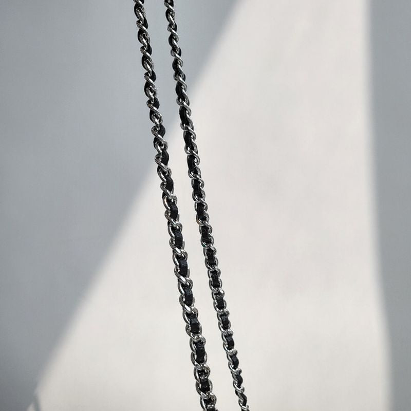 샤넬 클래식 WOC