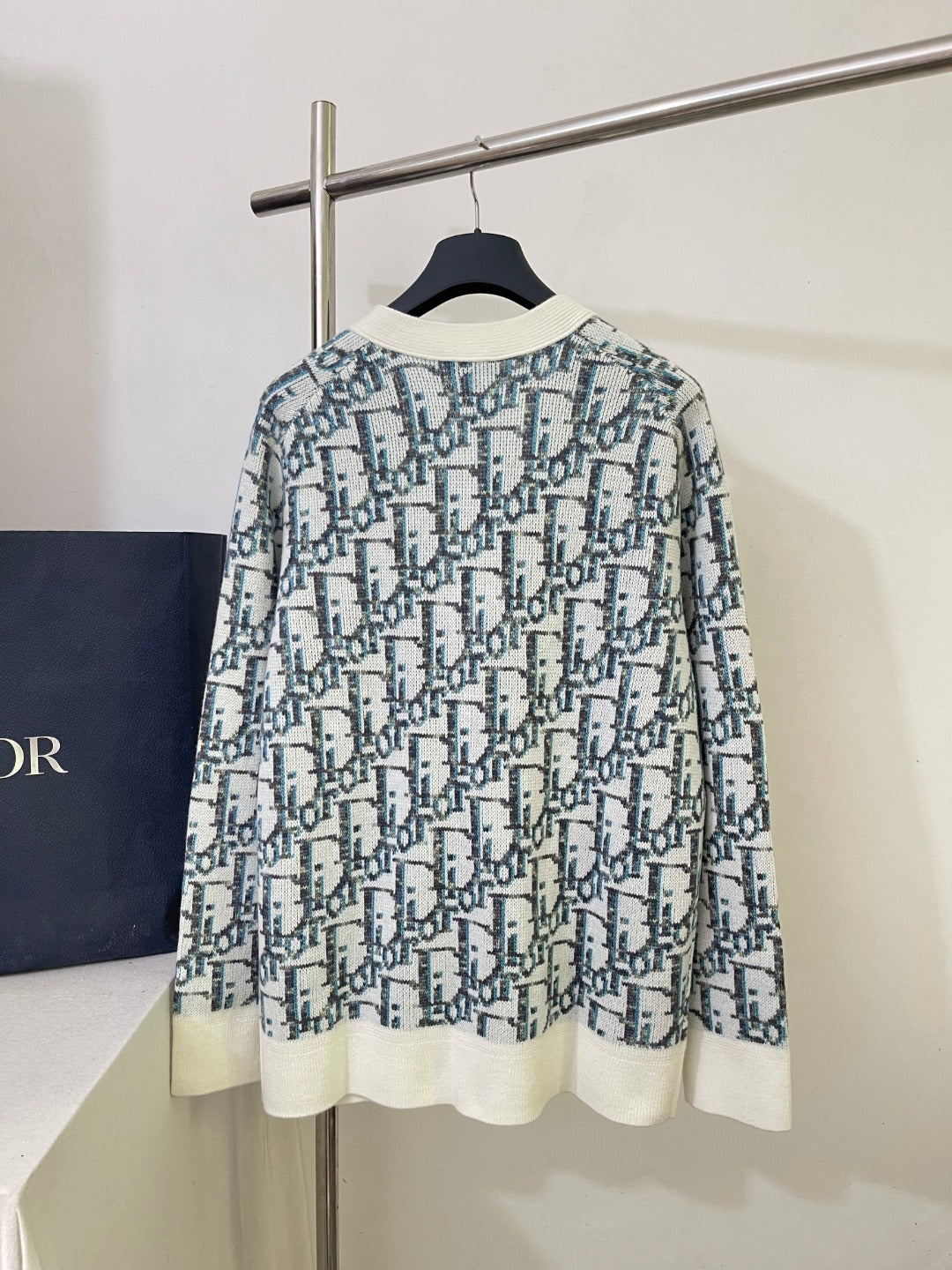 디올 오블리크 버진 울 자카드 가디건