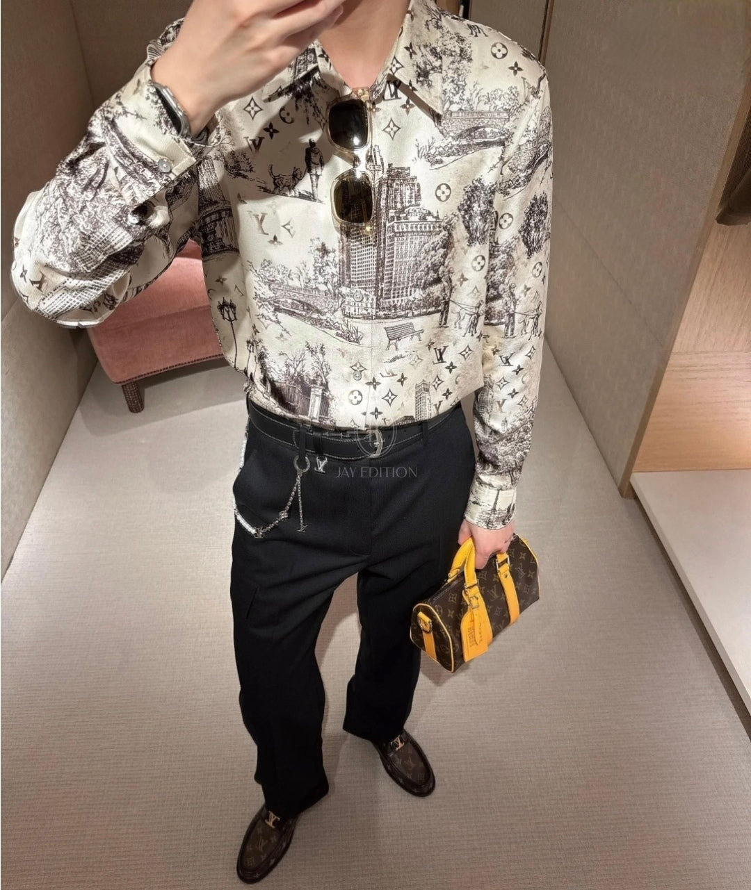 루이비통 롱슬리브 실크 셔츠 베쥬