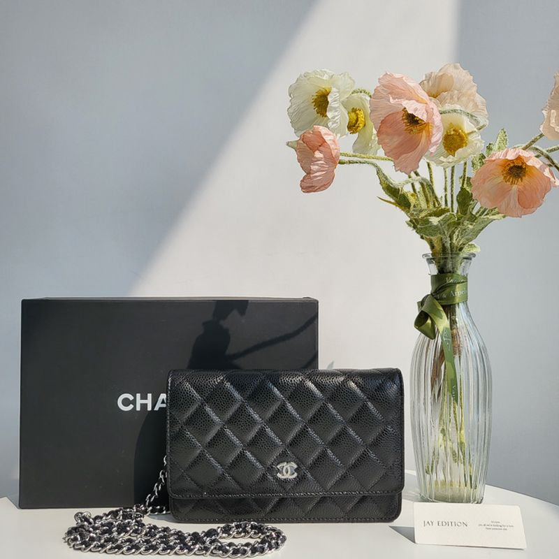 샤넬 클래식 WOC