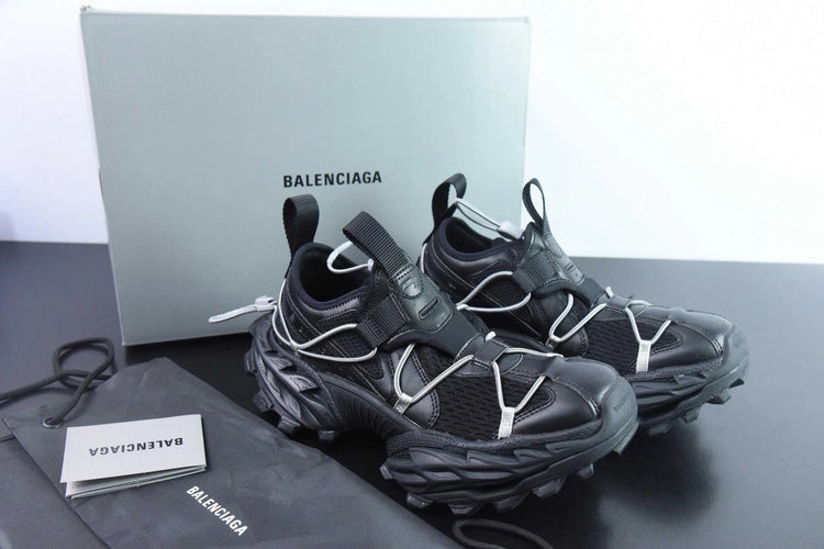 발렌시아가 하이크 스니커즈 블랙