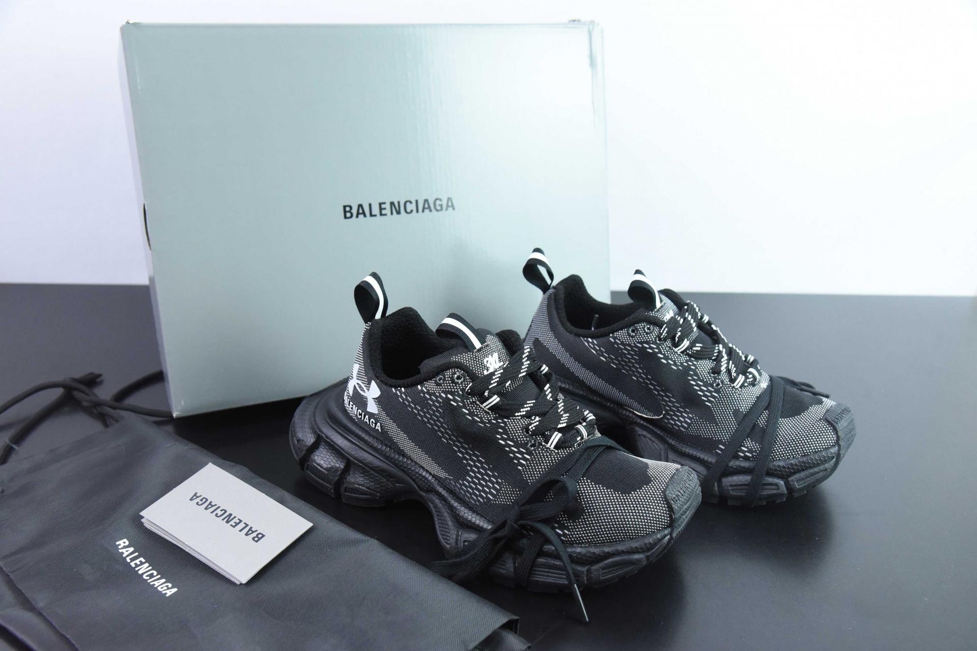 발렌시아가 X 언더아머 3XL 스니커즈 블랙