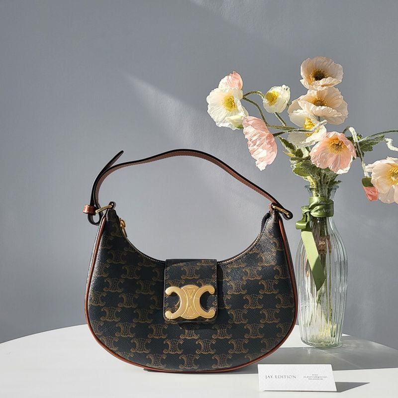 셀린느 트리옹프 아바백 캔버스 미디움