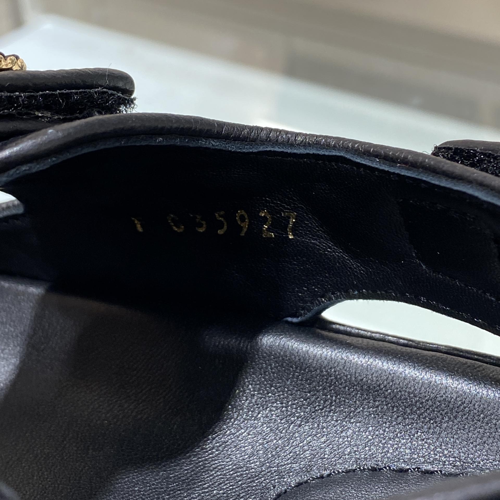 샤넬 크루즈 벨크로 가죽 샌들