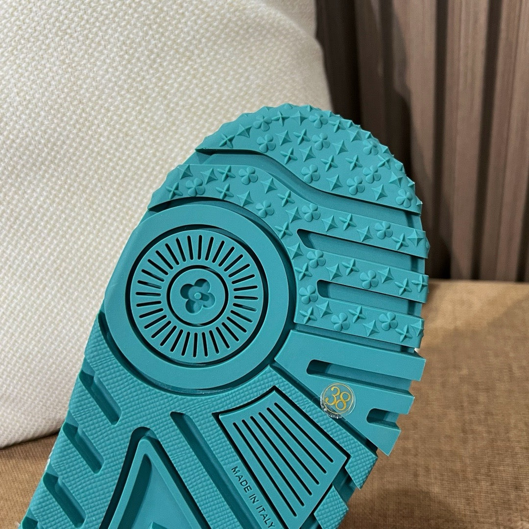 루이비통 LV 트레이너 맥시 스니커즈