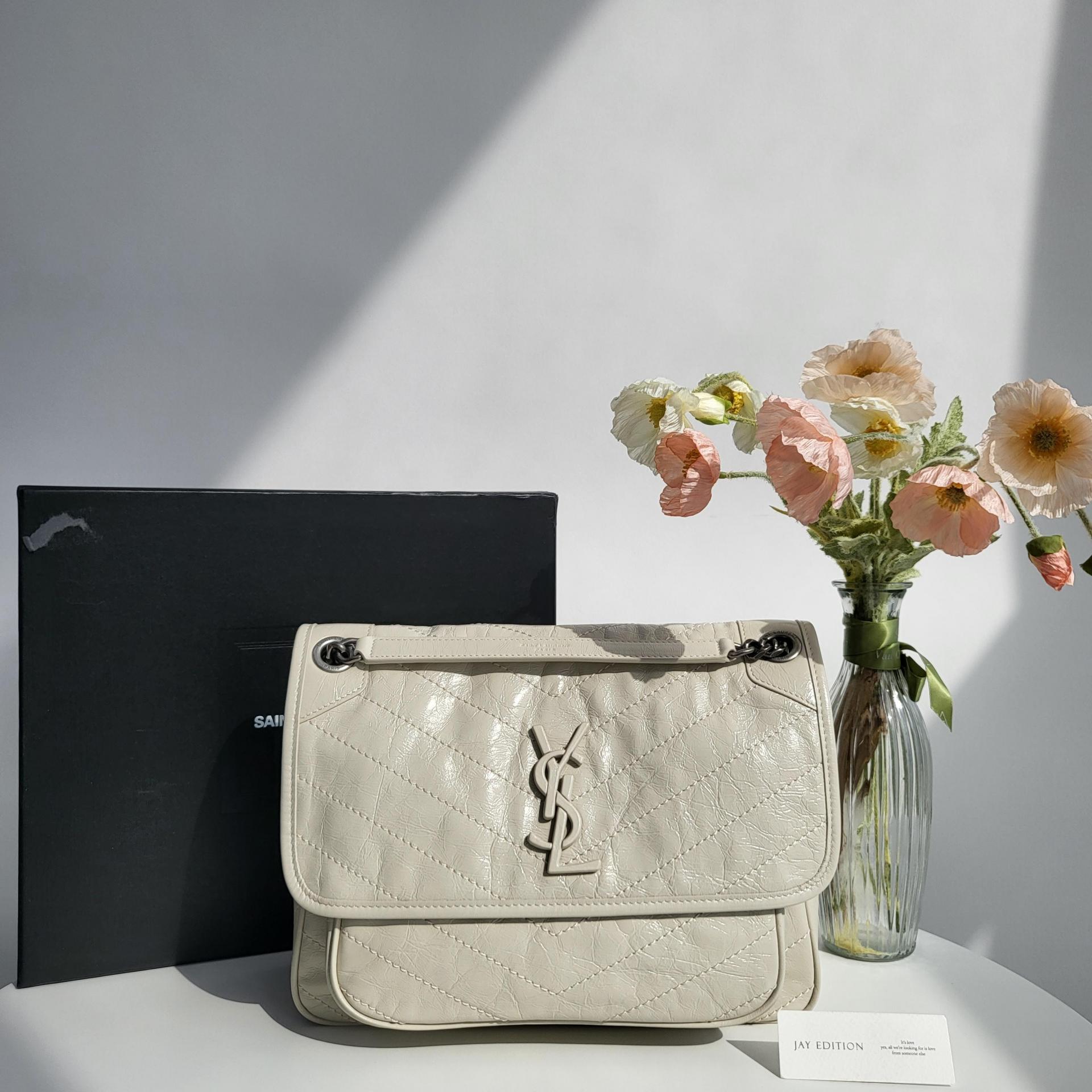 생로랑 니키백 미디움 빈티지 레더