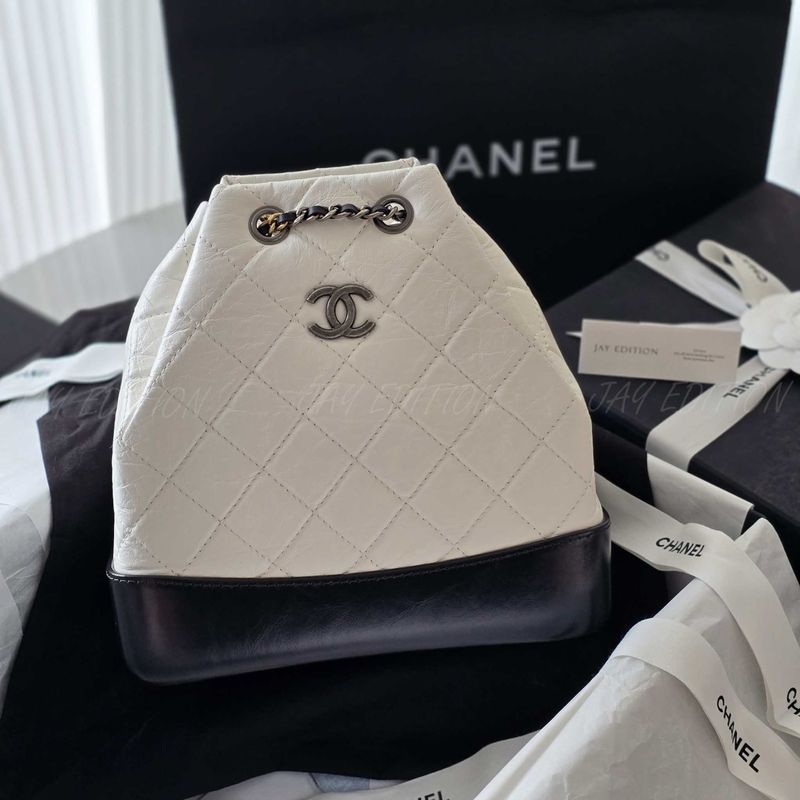 샤넬 가브리엘 백팩 스몰 (화이트)