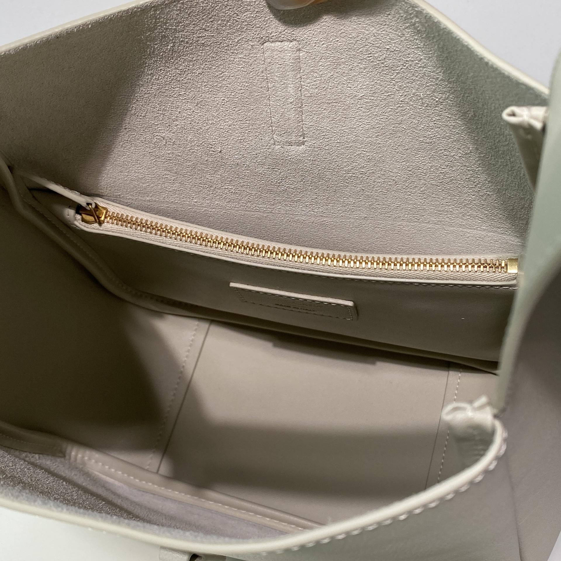 생로랑 LE 5À7 호보 스몰