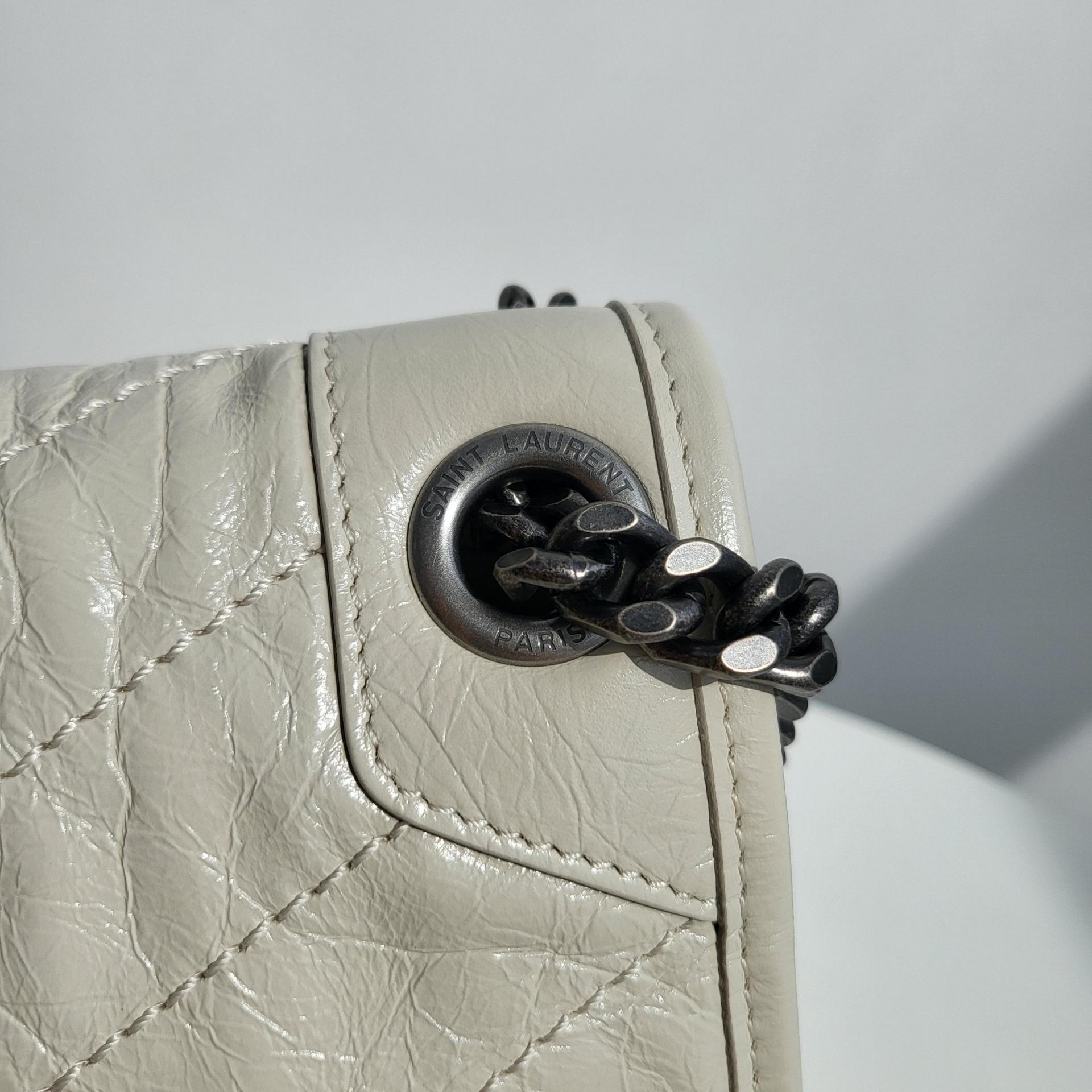 생로랑 니키백 미디움 빈티지 레더