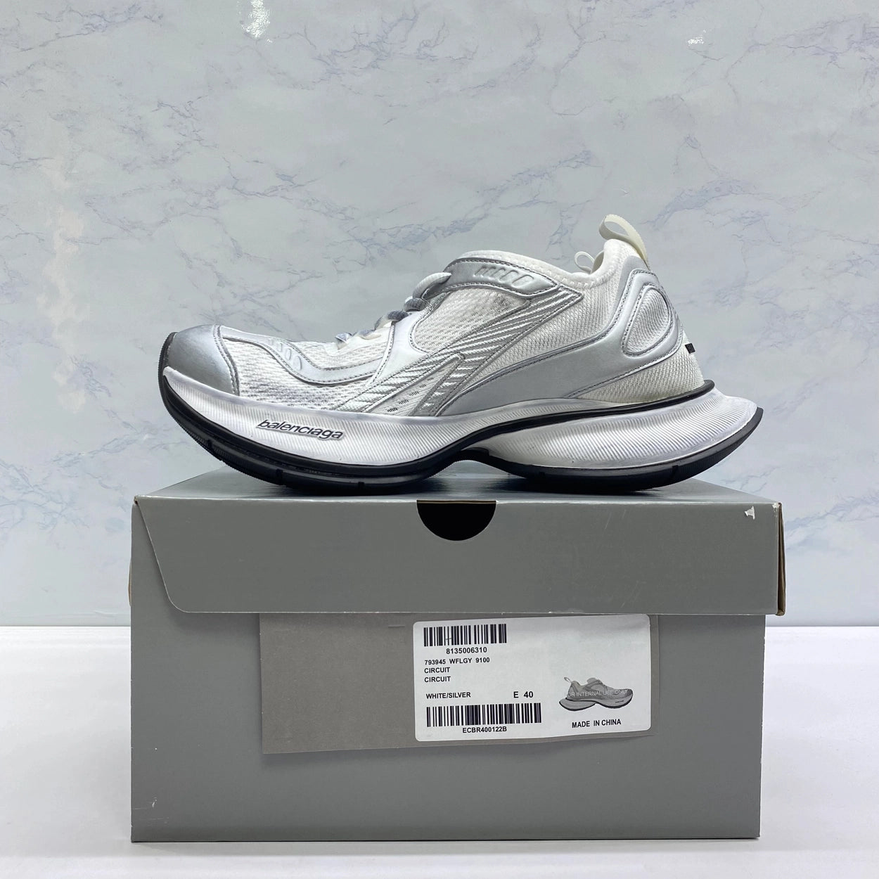 발렌시아가 서킷 스니커즈 화이트 실버