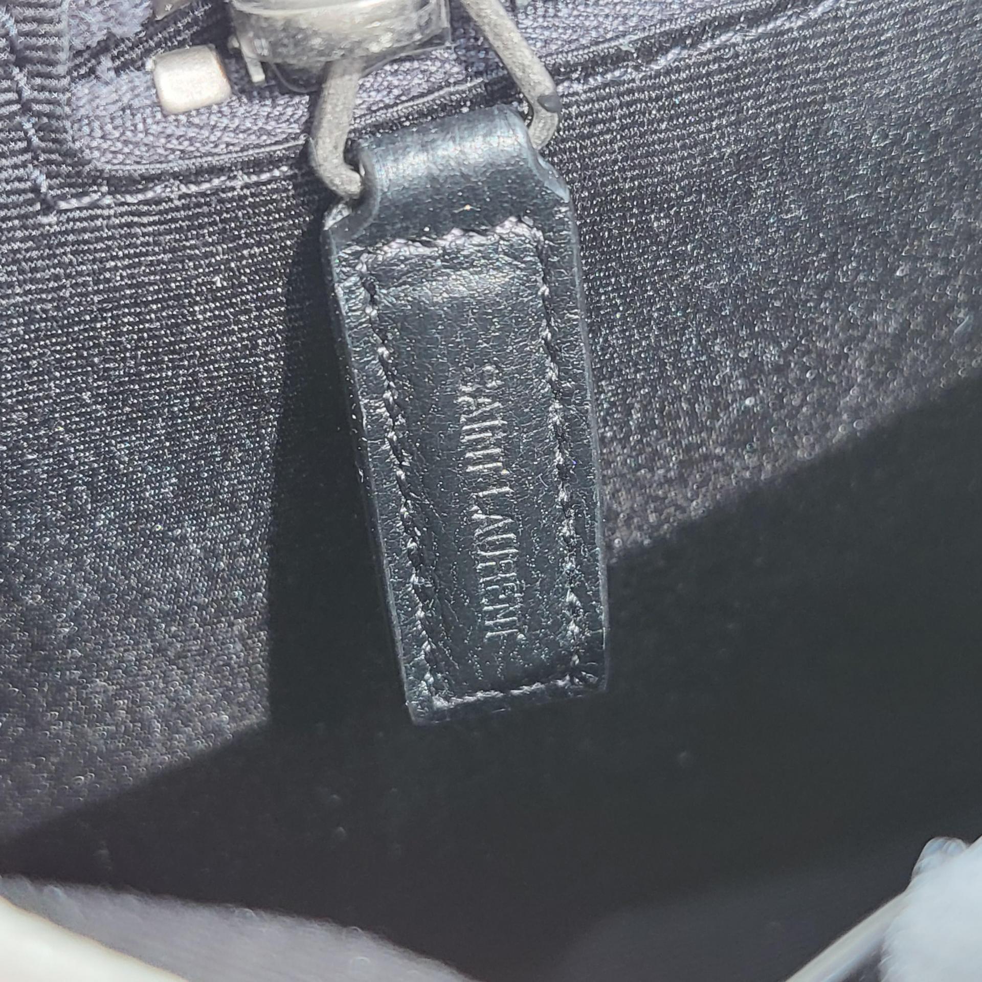 생로랑 니키백 미디움 빈티지 레더