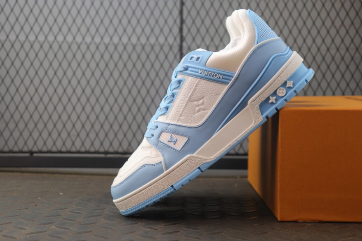 루이비통 LV 트레이너 스니커즈