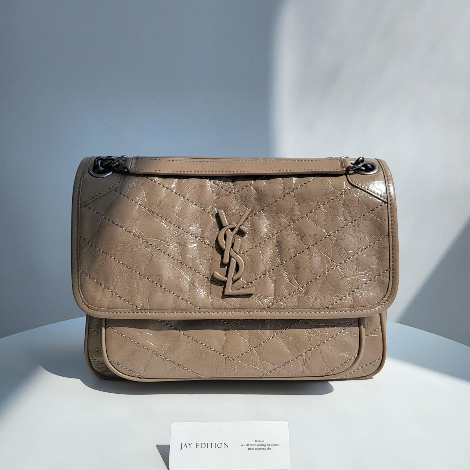 생로랑 니키백 미디움 빈티지 레더