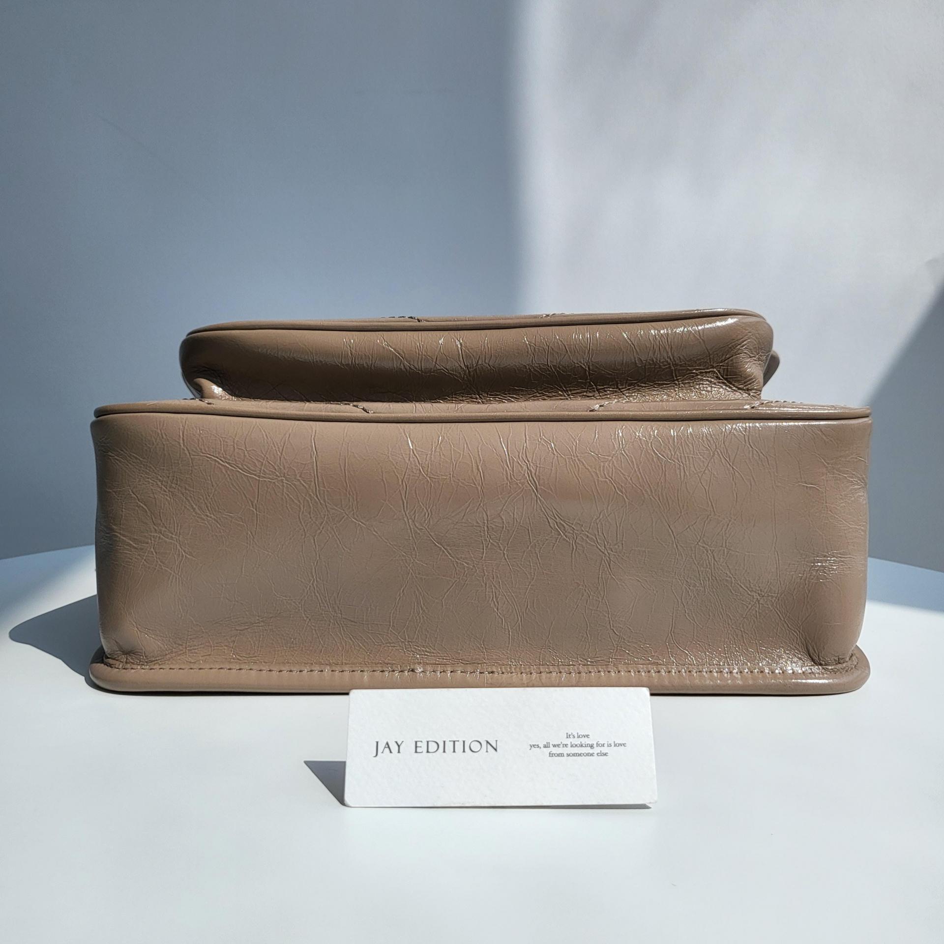 생로랑 니키백 미디움 빈티지 레더