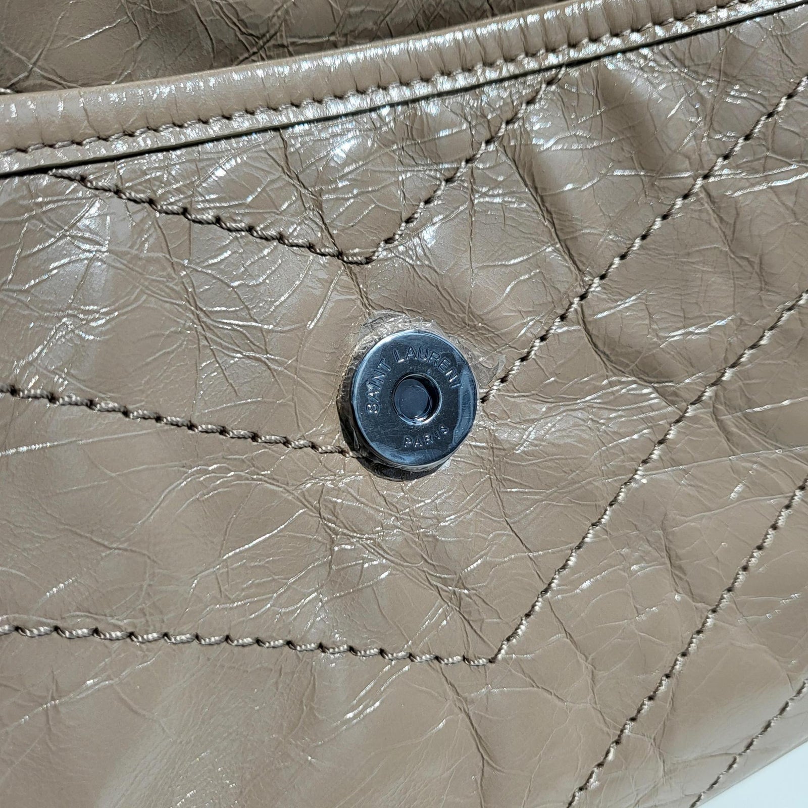 생로랑 니키백 미디움 빈티지 레더