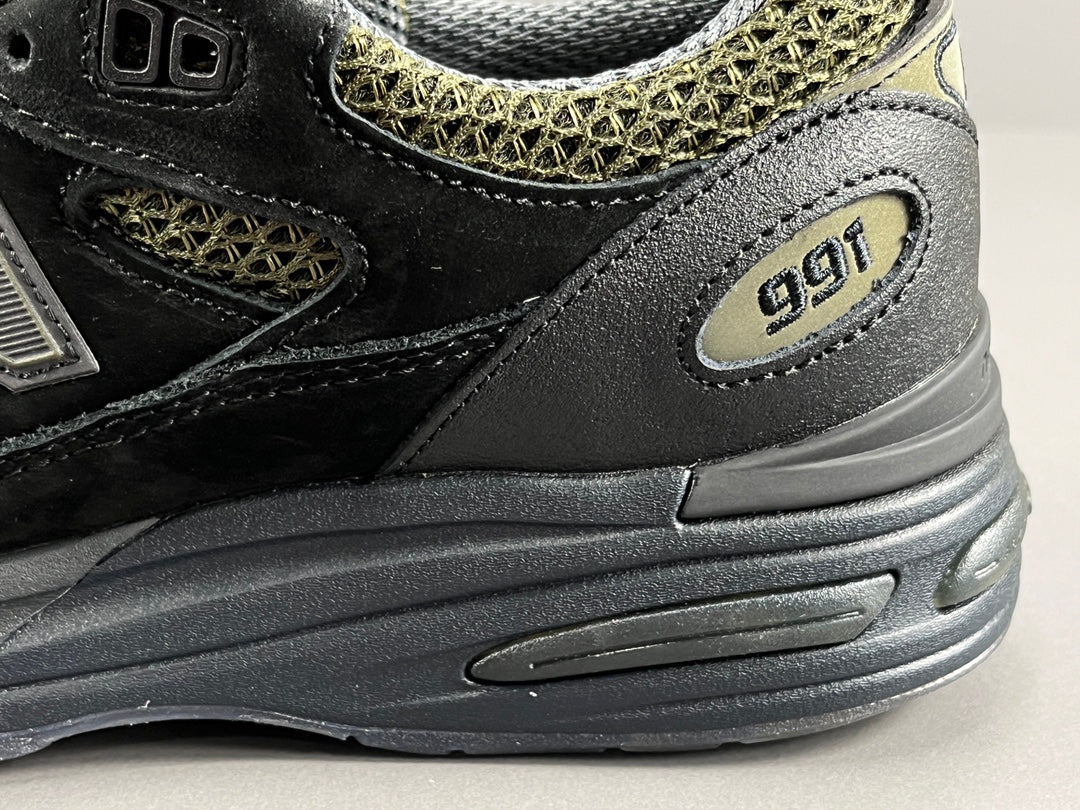 뉴발란스 x 스톤 아일랜드 991v2 메이드 인 UK 블랙 올리브 나이트