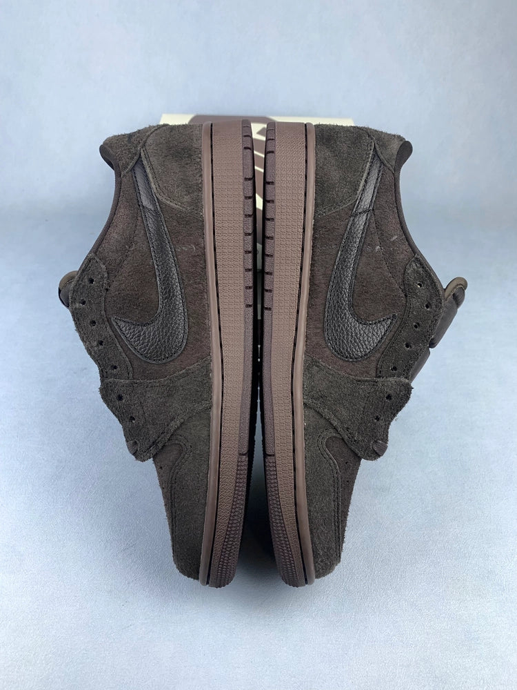 나이키 조던 1 x 트래비스 스캇 레트로 로우 OG SP 벨벳 브라운