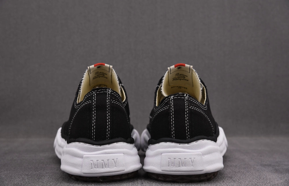 메종 미하라 야스히로 피터슨 OG 솔 캔버스 로우 스니커즈 블랙