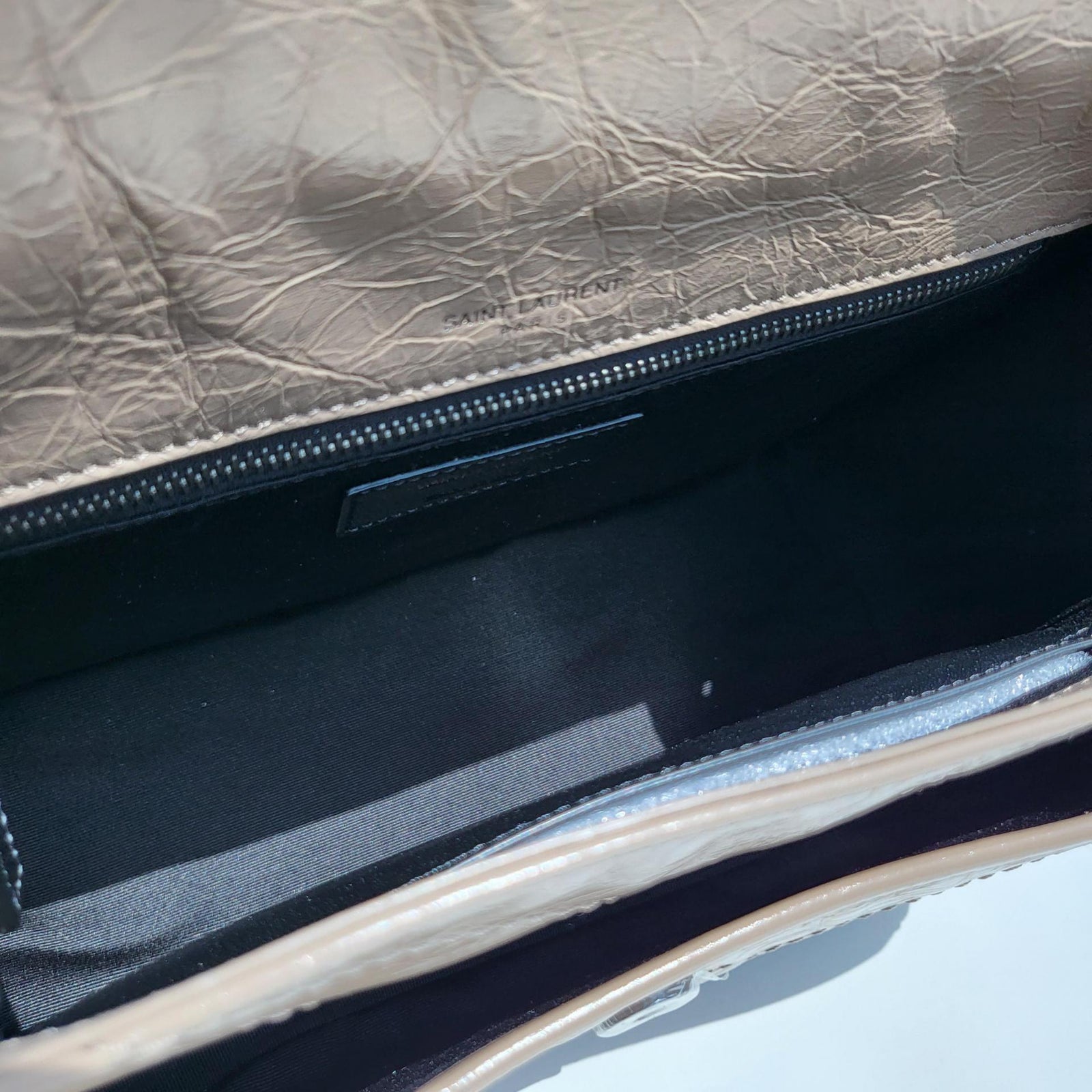 생로랑 니키백 미디움 빈티지 레더