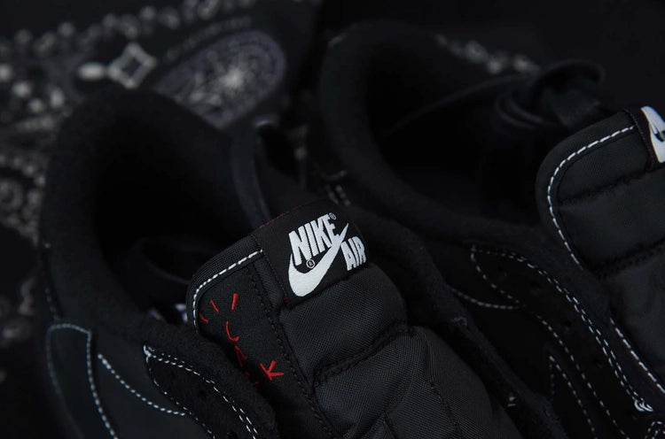 나이키 조던 1 x 트래비스 스캇 레트로 로우 OG SP 블랙 팬텀