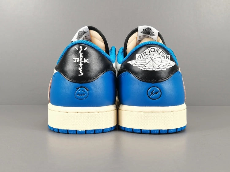 나이키 조던 1 x 트래비스 스캇 x 프라그먼트 레트로 로우 OG SP 밀리터리 블루