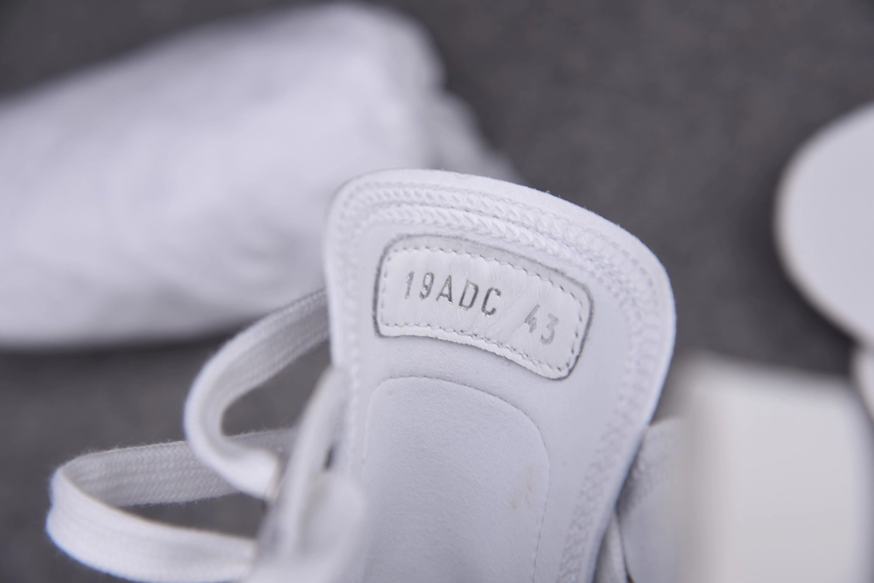 디올 B23 로우탑 스니커즈