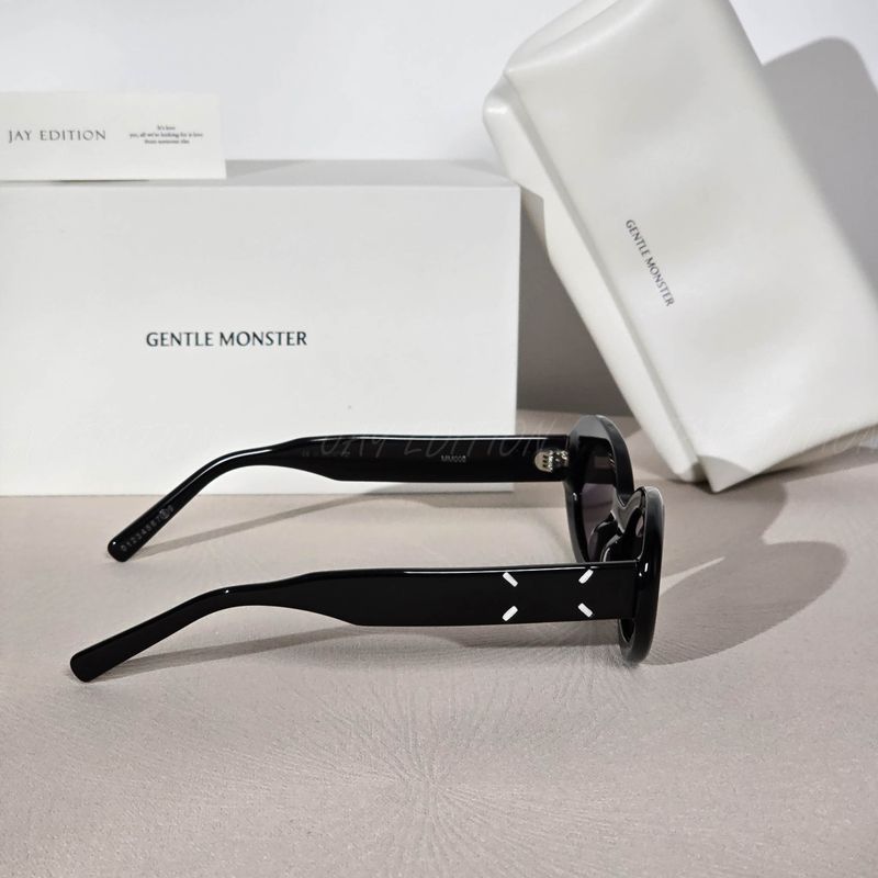 젠틀몬스터 x 마르지엘라 선글라스 MM005