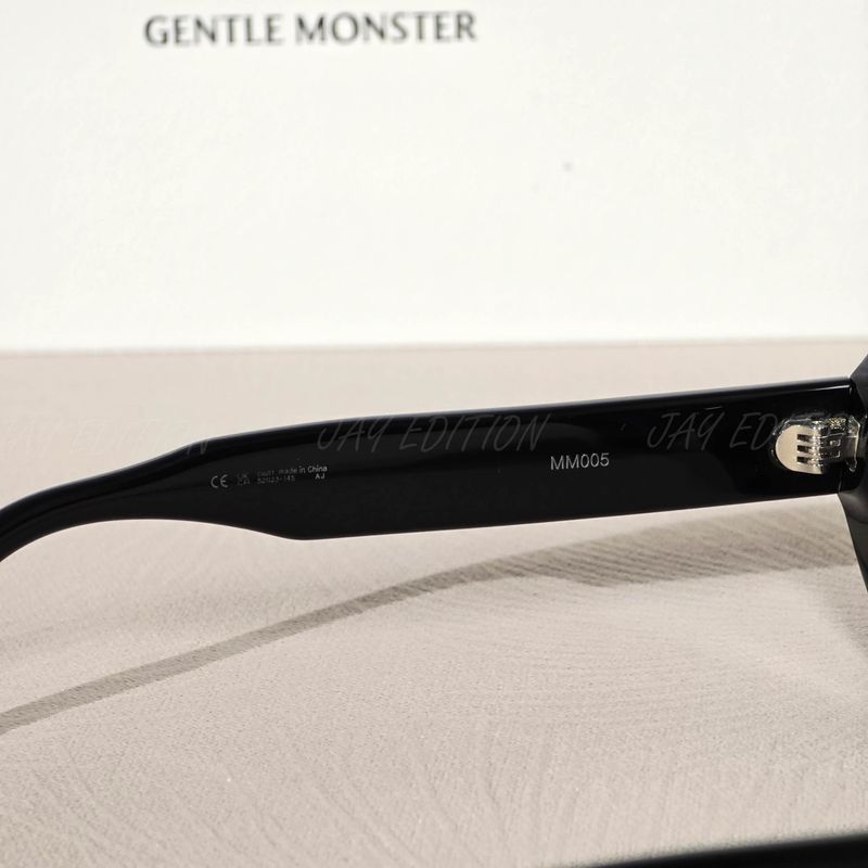 젠틀몬스터 x 마르지엘라 선글라스 MM005