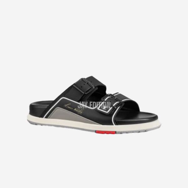 유연한 고무 아웃솔과 미니멀한 디자인이 특징인 루이비통 LV 트레이너 슬라이드형 스니커즈