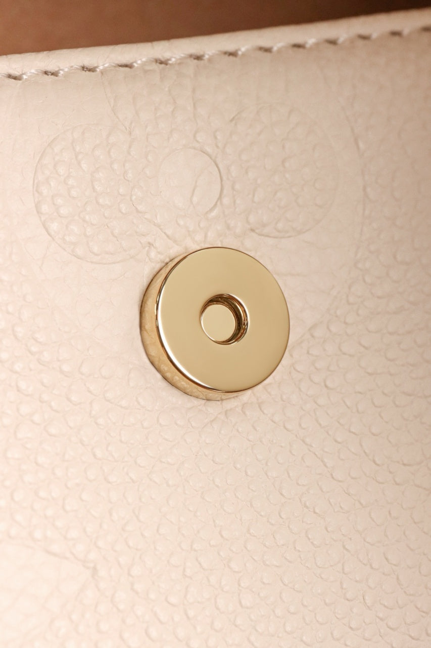 루이비통 아이비 WOC 앙프렝뜨