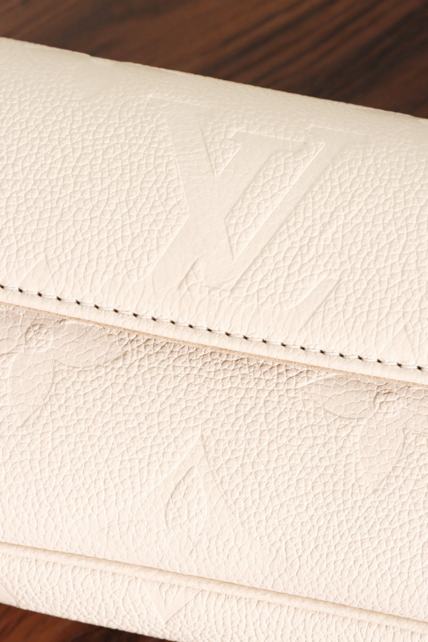 루이비통 아이비 WOC 앙프렝뜨