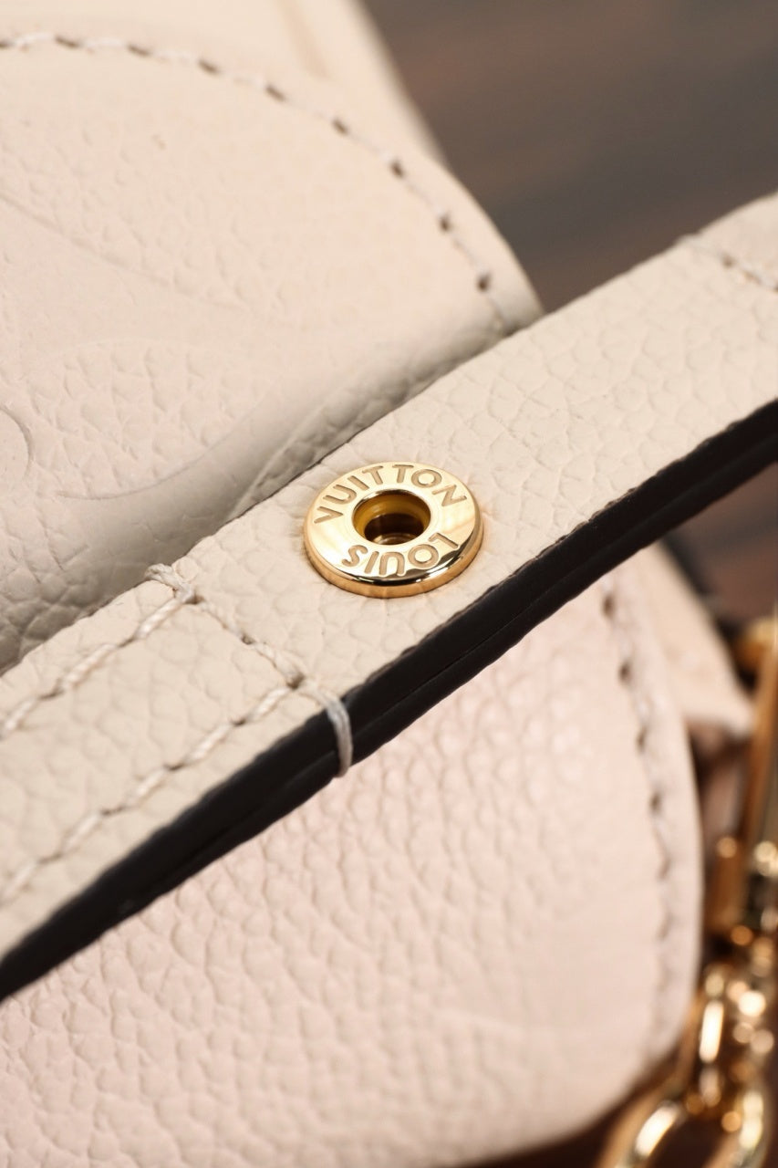 루이비통 아이비 WOC 앙프렝뜨