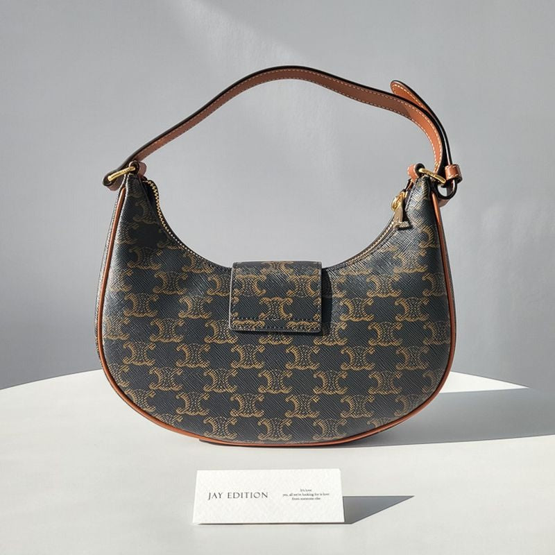 셀린느 트리옹프 아바백 캔버스 미디움