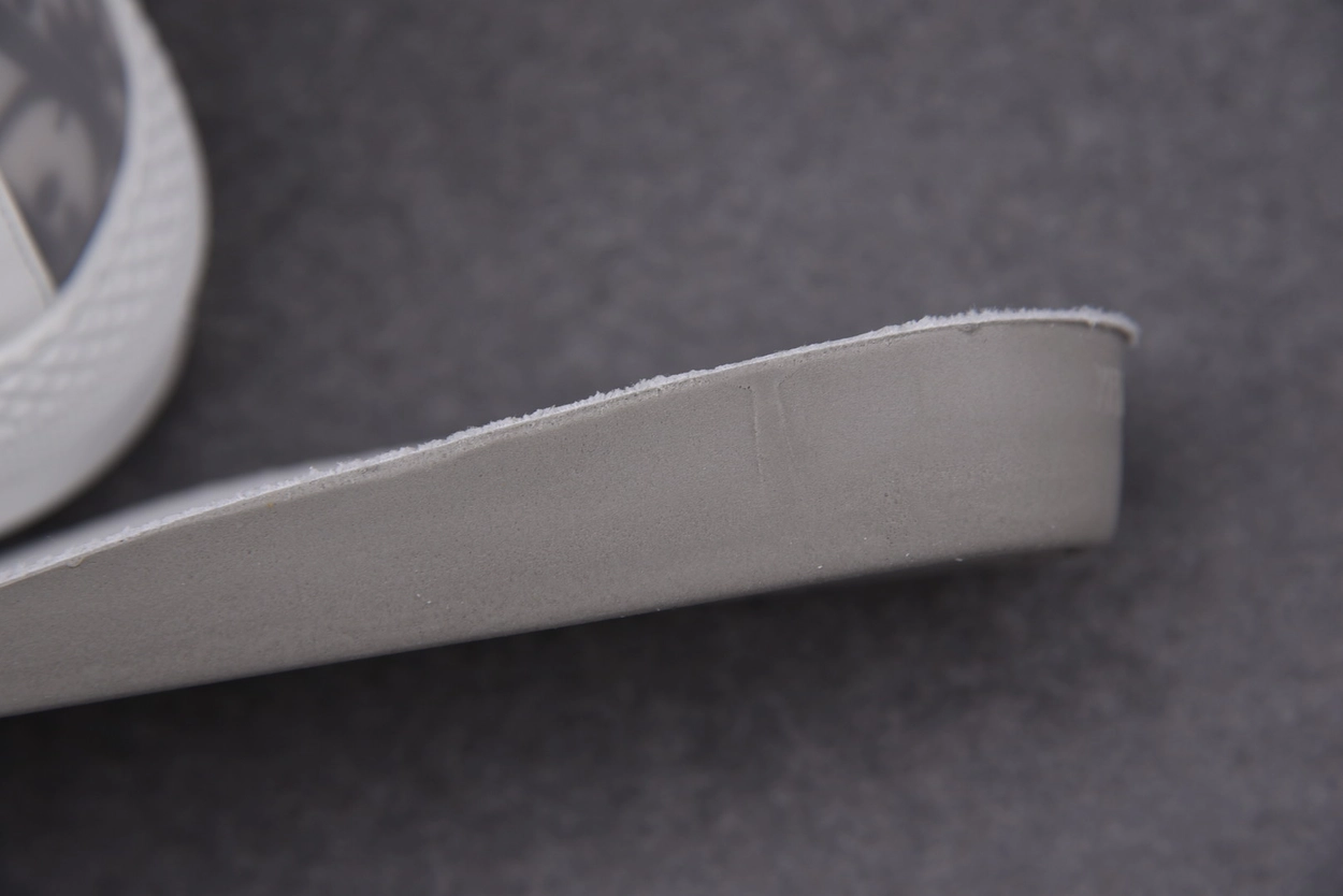 디올 B23 하이탑 스니커즈