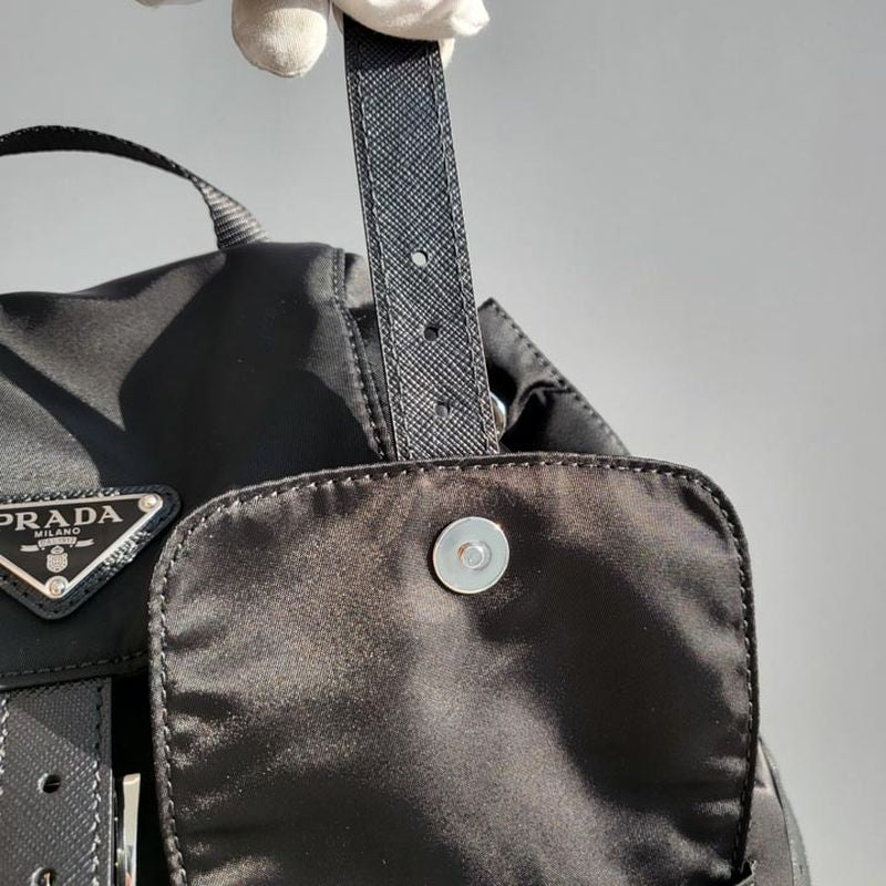 프라다 리나일론 백팩 스몰,미디움