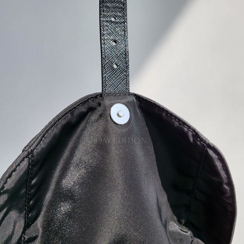 프라다 리나일론 백팩 스몰,미디움