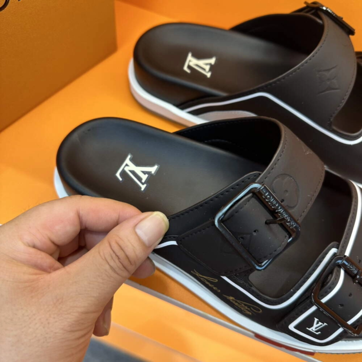 루이비통 LV 트레이너 뮬