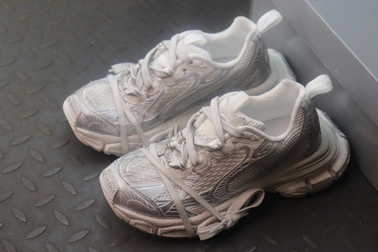 발렌시아가 3XL 라이트 베이지 스니커즈