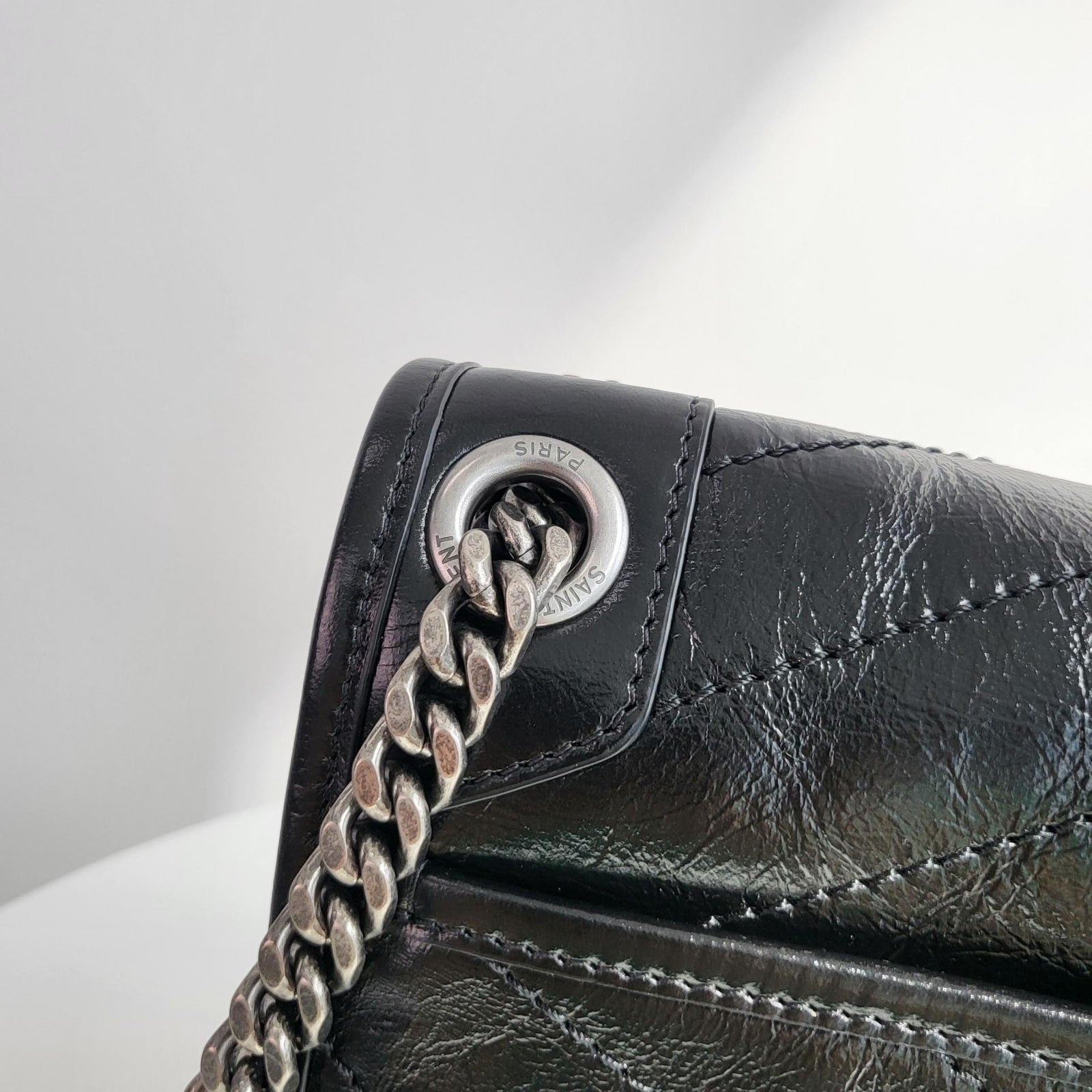 생로랑 니키백 미디움 빈티지 레더