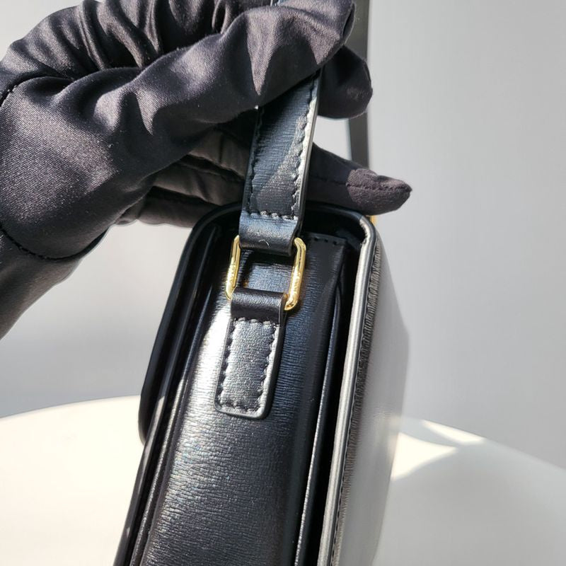 셀린느 트리옹프 숄더백 틴