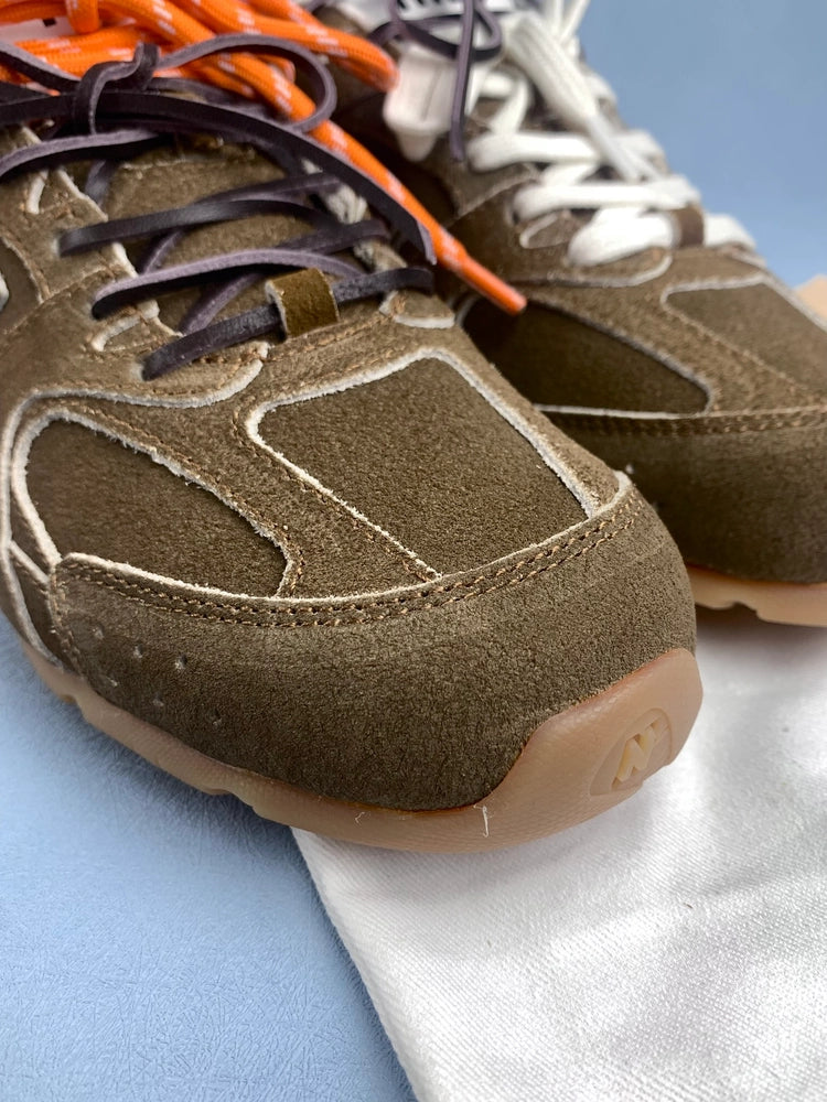뉴발란스 x 미우 미우 530 스웨이드 메쉬 스니커즈 시나몬