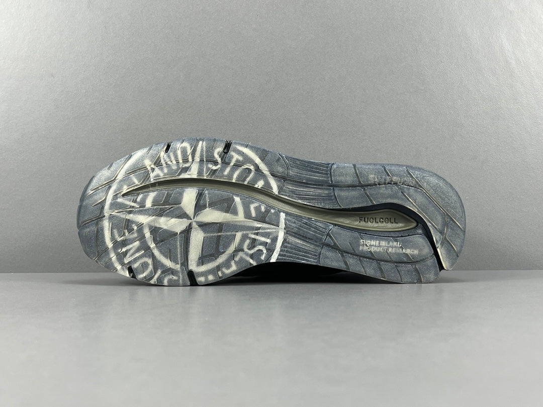 뉴발란스 x 스톤 아일랜드 991v2 메이드 인 UK 블랙 올리브 나이트