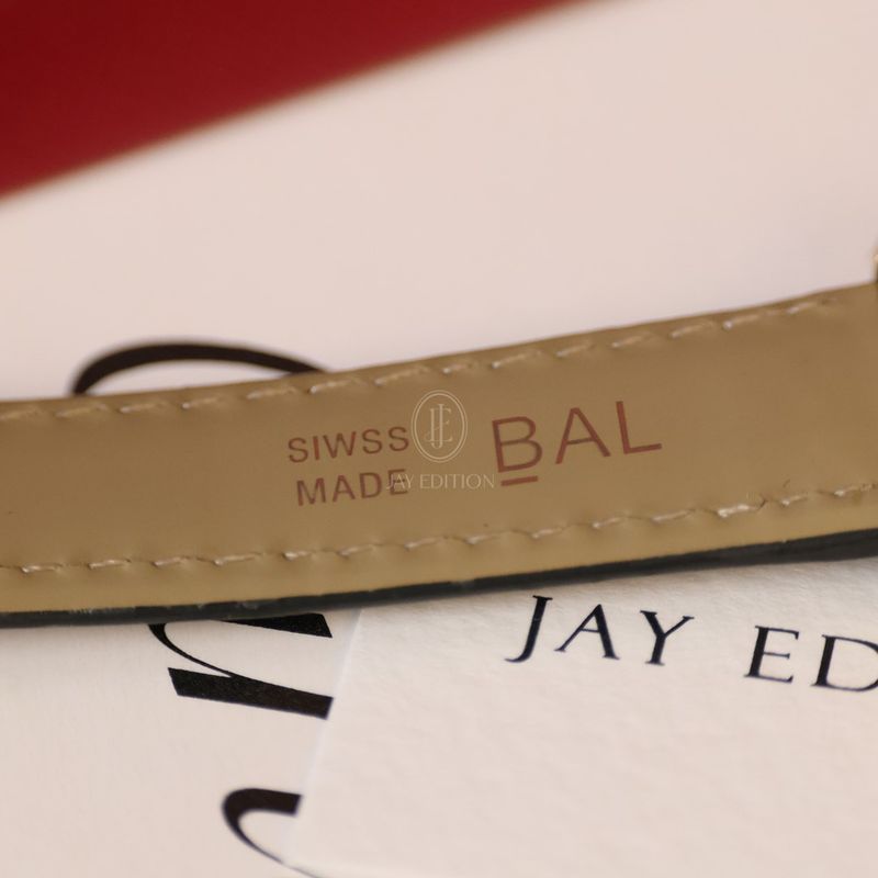 까르띠에 탱크 루이 옐로우골드 블랙스트랩