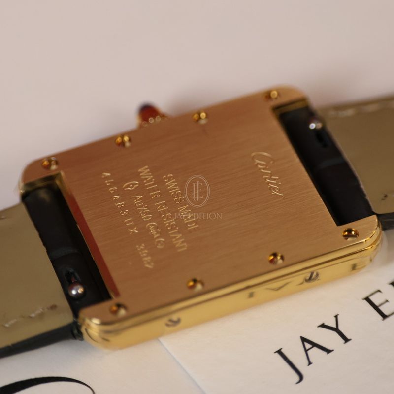 까르띠에 탱크 루이 옐로우골드 블랙스트랩