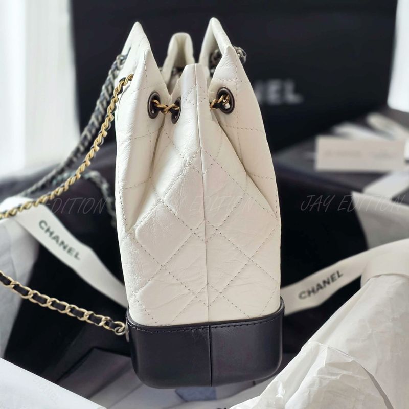 샤넬 가브리엘 백팩 스몰 (화이트)