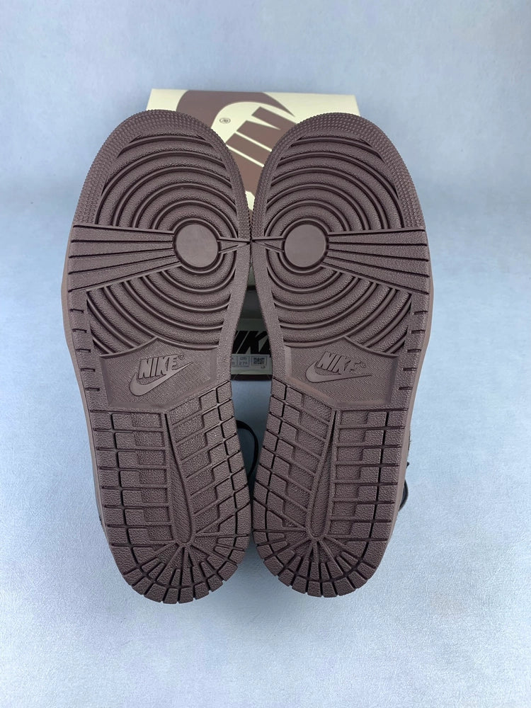 나이키 조던 1 x 트래비스 스캇 레트로 로우 OG SP 벨벳 브라운