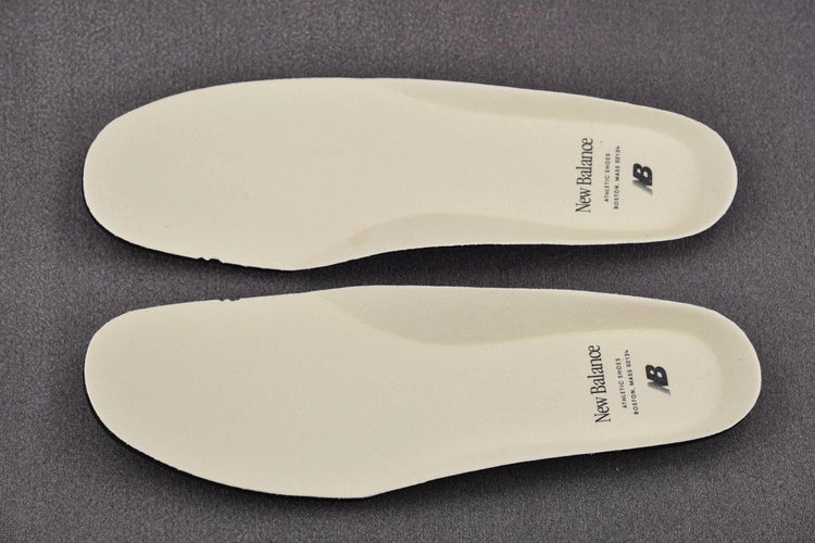 뉴발란스 990v3 메이드 인 USA 문빔 마카다미아 넛