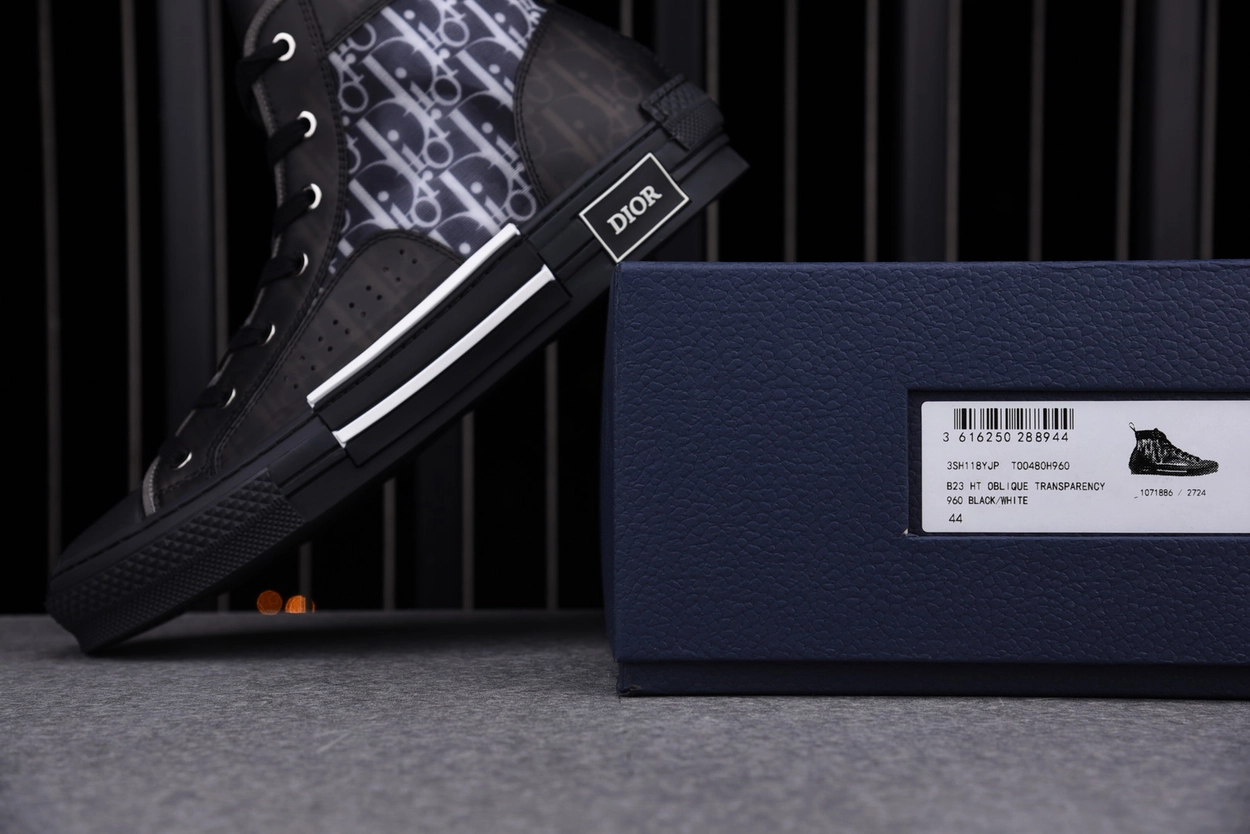 디올 B23 하이탑 스니커즈