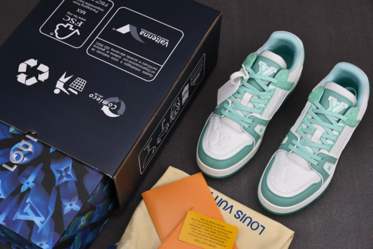 루이비통 LV 트레이너 스니커즈